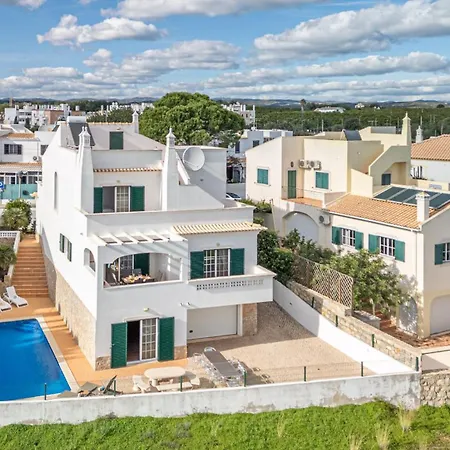 Rosa, Residential, Pezinhos Villa *