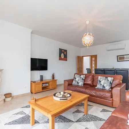 Rosa, Residential, Pezinhos Villa *
