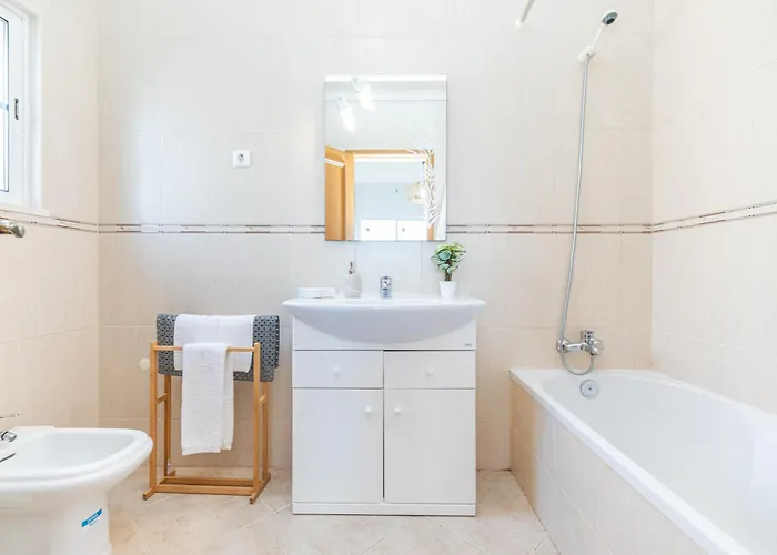 Rosa, Residential, Pezinhos Villa