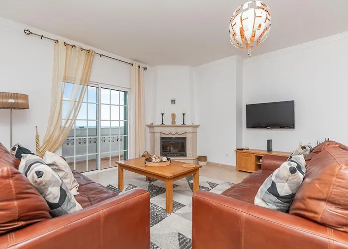 Rosa, Residential, Pezinhos