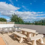 Rosa, Residential, Pezinhos
